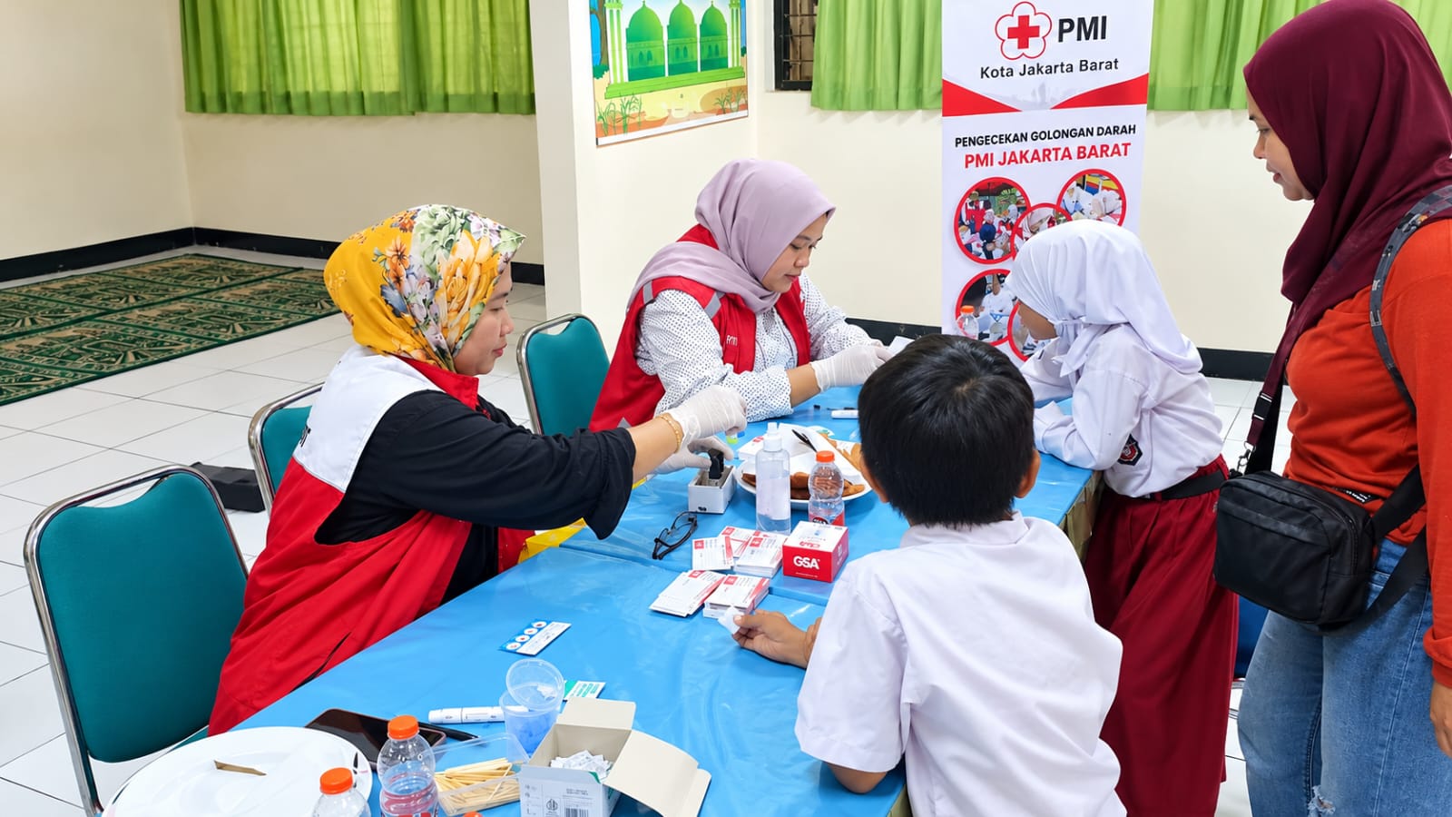 PMI Kota Jakarta Barat Gelar Cek Golongan Darah Gratis bagi 159 Siswa SDN 11 Slipi